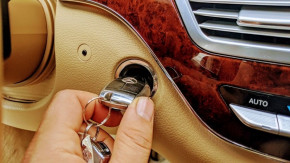 Xe Mercedes không khởi động được: 10 Nguyên nhân và khắc phục