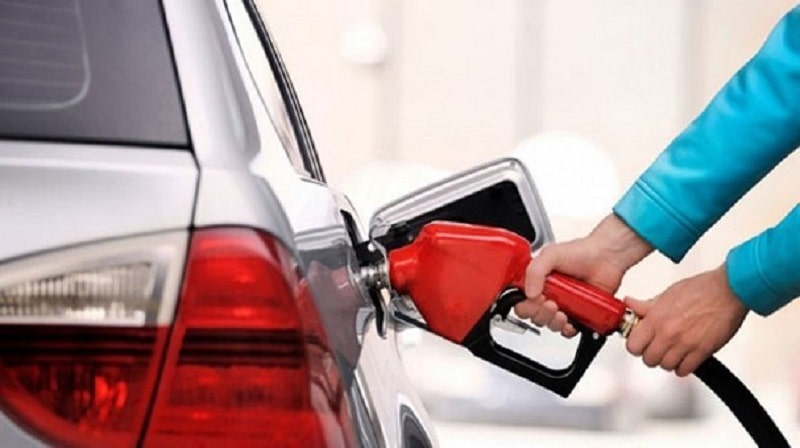 Đổ nhầm nhiên liệu ô tô xăng và dầu: Hậu quả & cách xử lý
