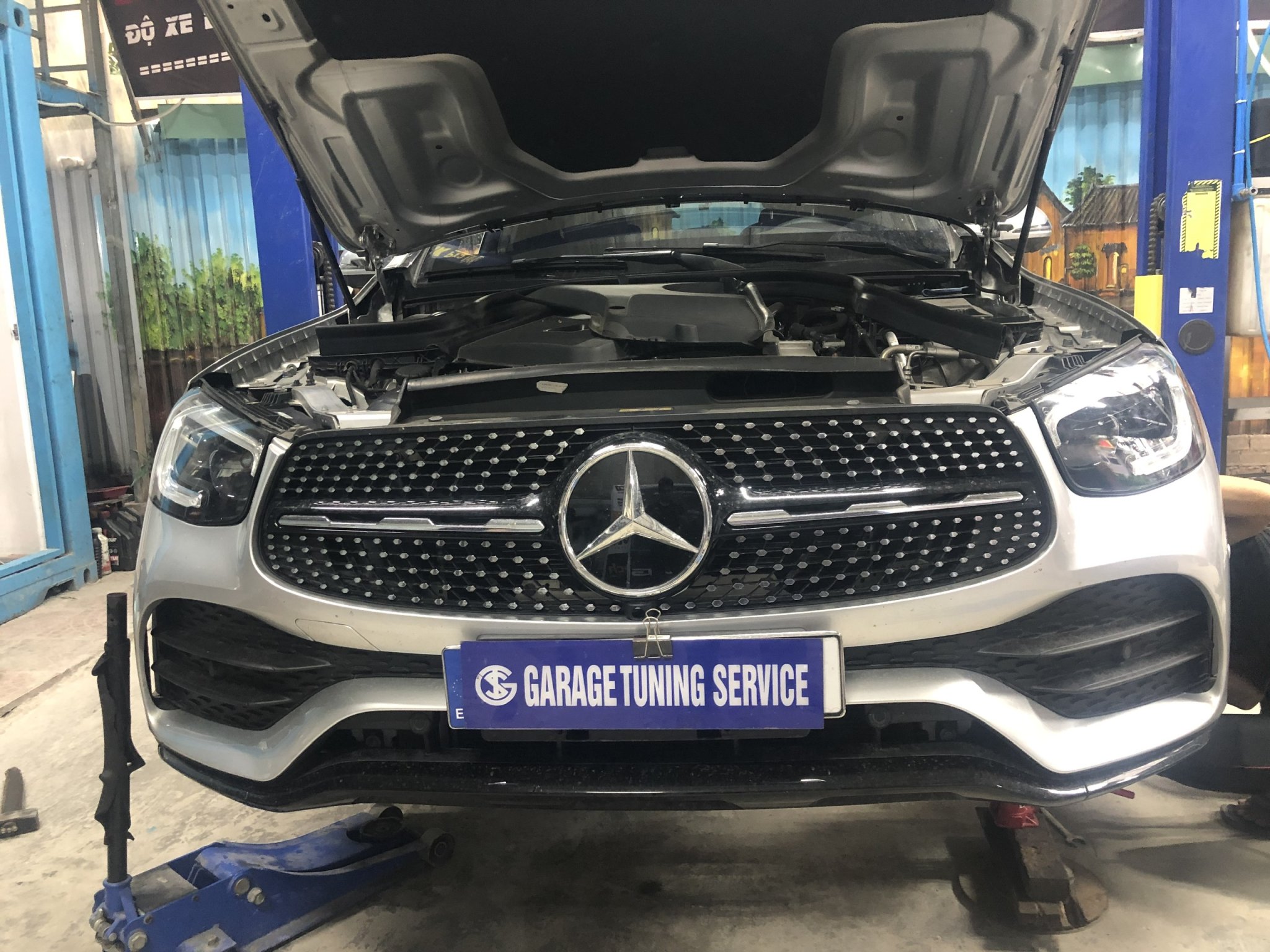 Gara sửa chữa hộp số xe Mercedes uy tín tại Hà Nội